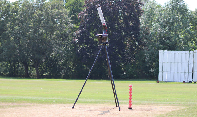 R66T Academy Cricket Ball Launcher